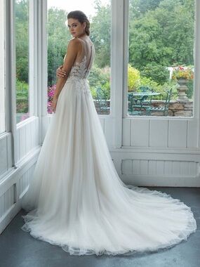 Sweetheart ballgown style 11085 wedding dress NWT size 10